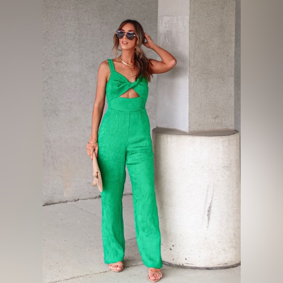 Vici Pants - VICI WIDE-LEG JUMPSUIT
